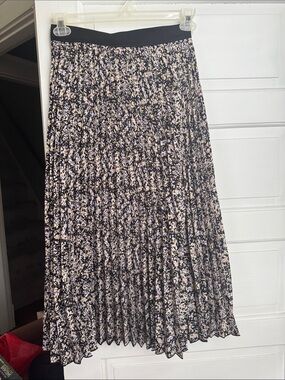 Vince Camuto Black & Light Pink Pleated Floral Midi Skirt